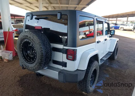 2013 Jeep Wrangler Unlimited Sahara z USA, uszkodzony, nr VIN 1C4BJWEGXDL542418